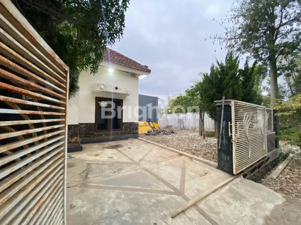 image DIJUAL RUMAH PRODUKSI BISA UNTUK SENTRAL KITCHEN ATAU DAPUR PUSAT DAN JUGA KANTOR BISNIS AREA RESIDENSIAL DAN STRATEGIS DI KOTA MALANG (2)