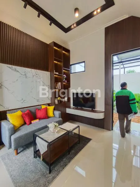 image RUMAH BARU DI CLUSTER DELONIX DI CIWASTRA PARK (3)