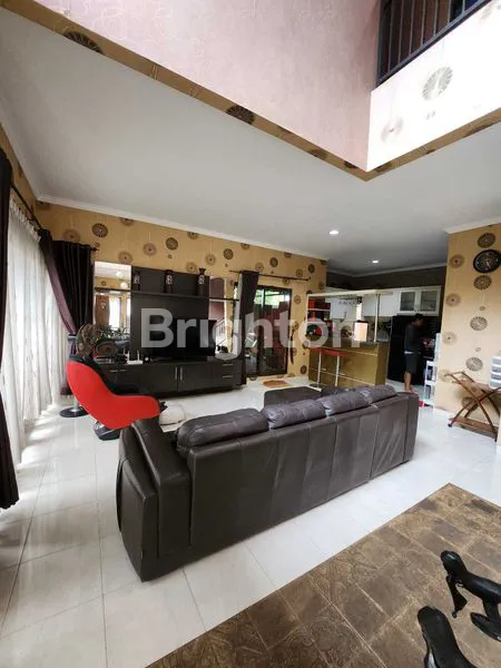 image RUMAH BAGUS ARTISTIK ADA SWIMMING POOL DI BNR KOTA BOGOR (5)