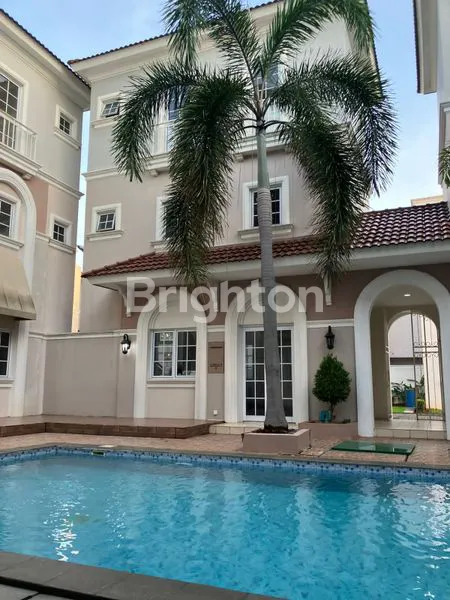 image JUAL RUMAH SIAP HUNI DI VANYA PARK BSD (1)