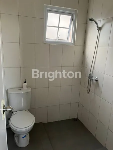 image JUAL RUMAH SIAP HUNI DI VANYA PARK BSD (5)