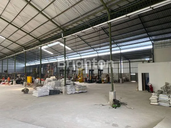 image JUAL/SEWA GUDANG RAYA MANTUP LAMONGAN (5)
