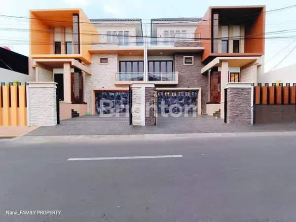 image JUAL RUMAH DI PESANGGRAHAN JAKARTA SELATAN  (1)