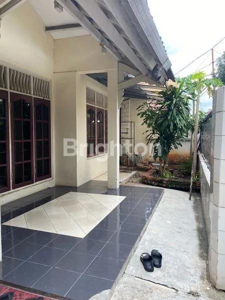 image DISEWAKAN RUMAH POROS JALAN PULO GADUNG (2)