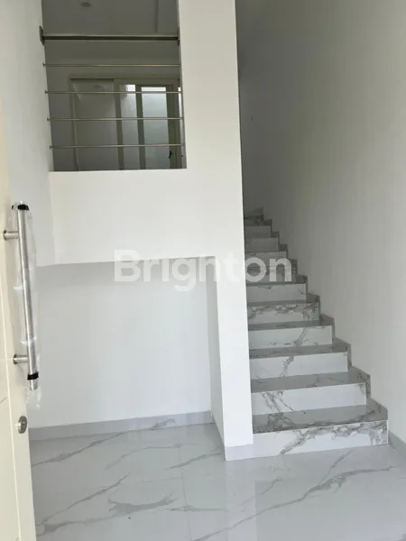 image GAYUNG KEBONSARI ROW JALAN LEBAR DEKAT JALAN TOL (5)