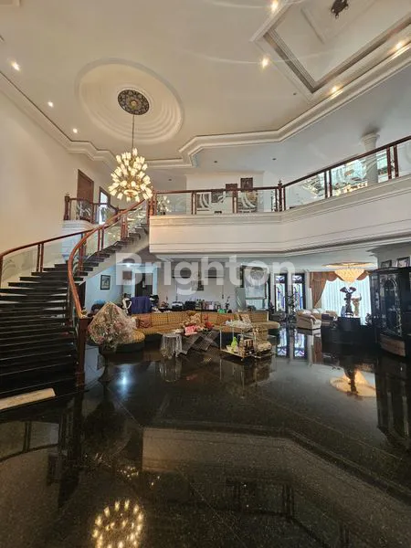 image DIJUAL RUMAH MEWAH DI KAWASAN ELIT KELAPA GADING (2)