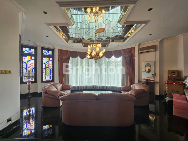 image DIJUAL RUMAH MEWAH DI KAWASAN ELIT KELAPA GADING (3)