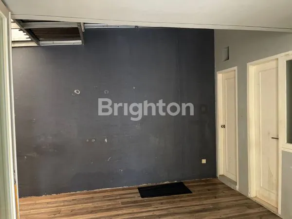 image RUMAH STRATEGIS DI GRAHA RAYA AYNA TANGERANG SELATAN  (8)