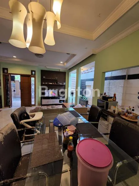 image RUMAH MEWAH DI KEMANG PRATAMA BEKASI (3)