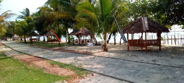 PENGINAPAN DAN TANAH DI TANJUNG LESUNG BANTEN