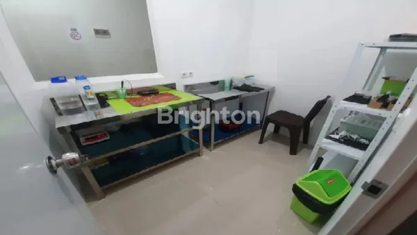 image RUKO EX PRODUKSI KOSMETIK DI BOULEVARD NORTHWEST CITRALAND, SURABAYA  (4)