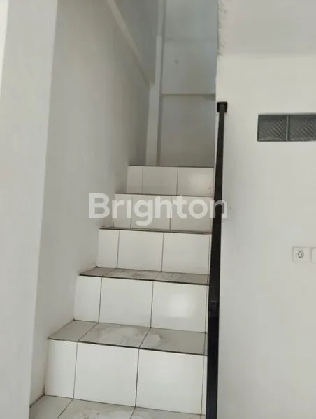 image TOKO 2 LANTAI DI KEROBOKAN (4)