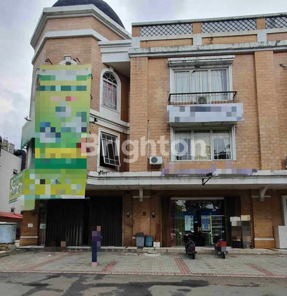 image RUKO 3 LANTAI HADAP JALAN RAYA BOULEVARD GADING SERPONG  (1)