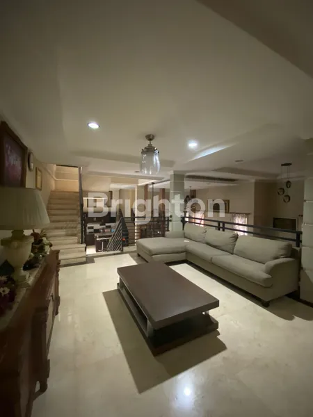 image DIJUAL RUMAH HOOK MEWAH LUAS SEMI-FURNISHED DI DUREN SAWIT (5)