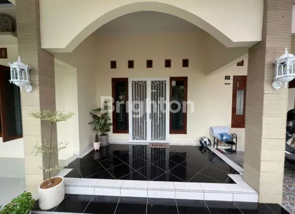 image SURAKARTA LOKASI SUMBER DEKAT MANAHAN (3)