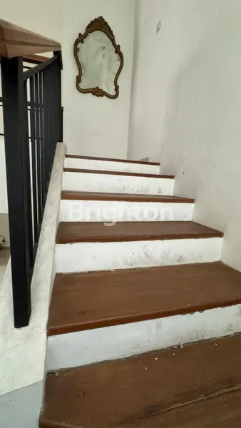 image RUMAH STRATEGIS DEKAT ITC DALAM KOMPLEK PERMATA HIJAU JAKARTA SELATAN (5)