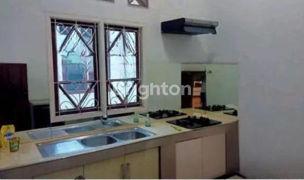 image RUMAH MEWAH BULATAN 410M2 DEKAT SUDIRMAN PEKANBARU (7)