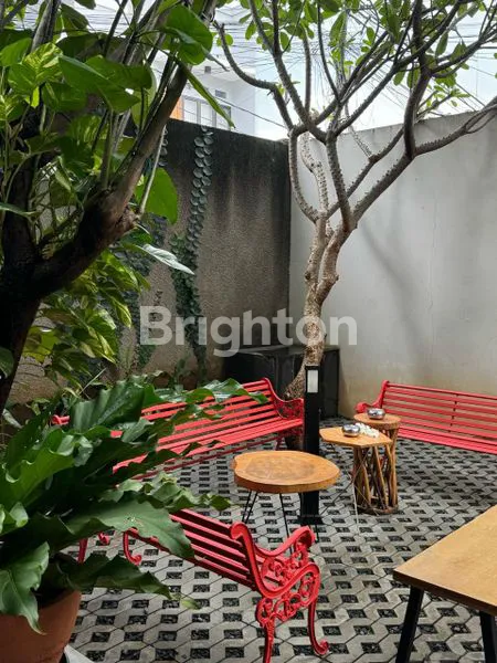 image RUMAH CANTIK SIAP HUNI PLUS KOLAM RENANG DI CIPAYUNG JAKARTA TIMUR (3)