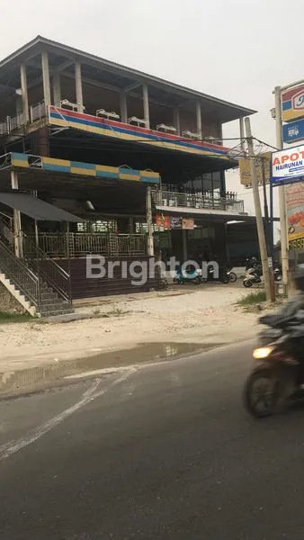 PERTOKOAN DUA HADAP JALAN DIPASAR SATELIT KAMPAR