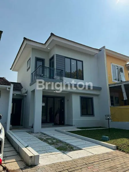 image RUMAH IDEAL 2 LANTAI TINGGAL MASUK BAWA KOPER DI CLUSTER KOTA WISATA CIBUBUR (1)