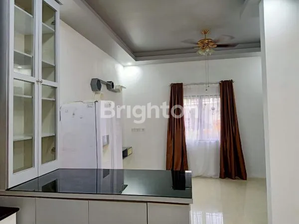 image RUMAH PURI SELEBRITI 3 (8)