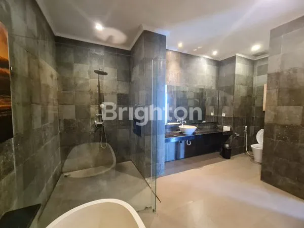 image LUXURY CLIFF-FRONT VILLA IN UNGASAN, SOUTH KUTA – BALI (5)