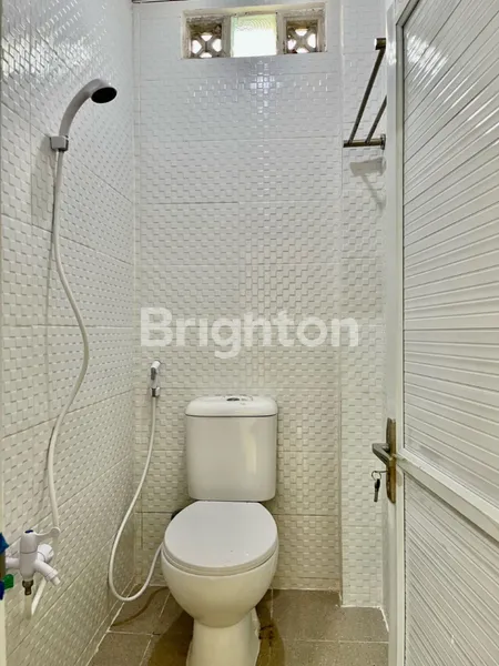 image RUMAH KOST MEWAH 40 KAMAR DAN 3 KIOS DI UI DEPOK (5)