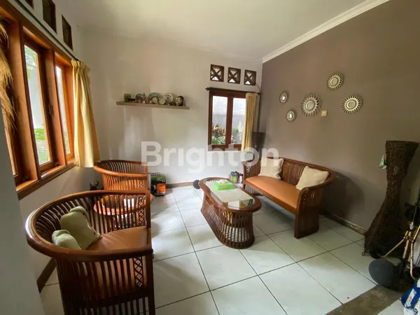 image RUMAH ASRI DESIGN BALI DALAM KOMPLEK ELITE BALI VIEW CIRENDEU TANGERANG SELATAN (2)