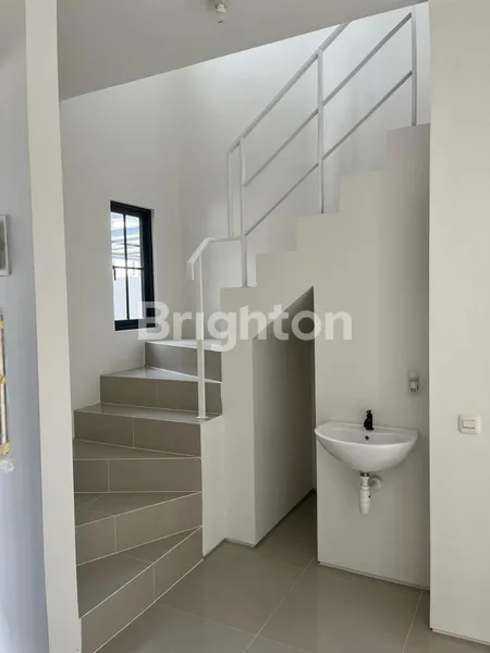 image RUMAH AMESTA LIVING TERRA ADA 2 UNIT GUNUNGANYAR DEKAT MEDOKAN, WIGUNA, WONOREJO, TOL WARU JUANDA, MERR (3)