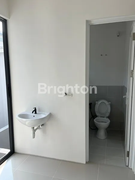 image RUMAH AMESTA LIVING TERRA ADA 2 UNIT GUNUNGANYAR DEKAT MEDOKAN, WIGUNA, WONOREJO, TOL WARU JUANDA, MERR (4)