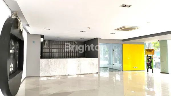 image RUKO LUAS HOOK 4 LANTAI DIKAWASAN BISNIS NIAGA PREMIUM JALAN SUNSET ROAD KUTA (3)