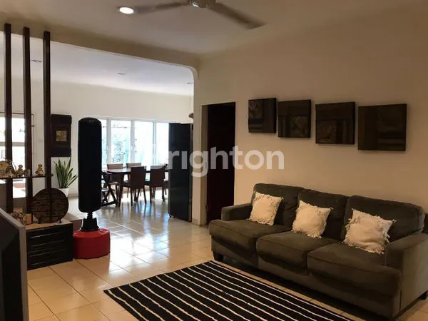 image JUAL RUMAH BESAR DI MERUYA SELATAN (8)