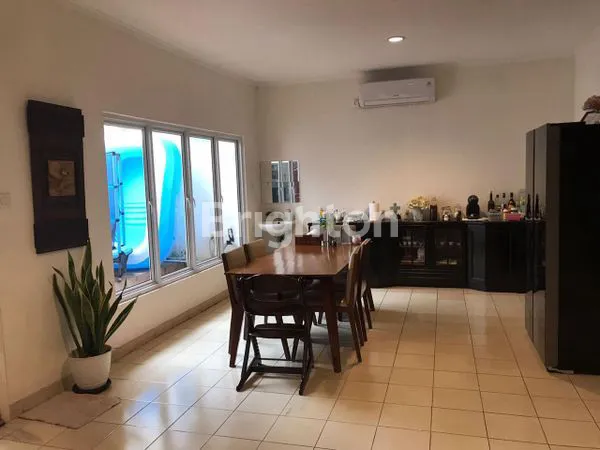 image JUAL RUMAH BESAR DI MERUYA SELATAN (5)