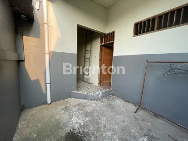 image RUMAH HOOK 2 LANTAI SIDOARJO KOTA (8)