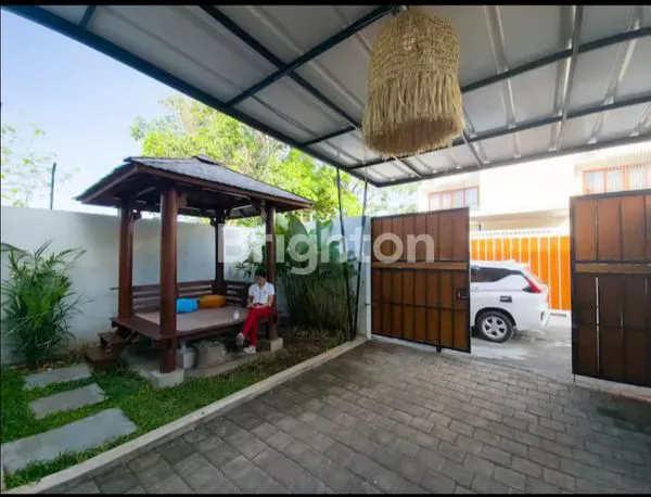 RUMAH SEMI VILLA DENGAN 3 KAMAR TIDUR