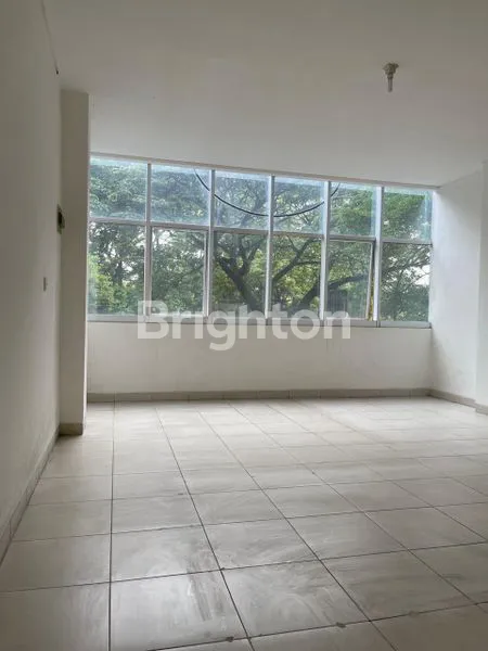 image RUKO STRATEGIS PINGGIR JALAN BOULEVARD TEKNO (4)