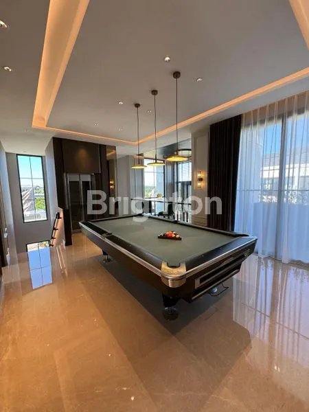 image RUMAH MEWAH 3 LANTAI BSD CITY TANGERANG (7)