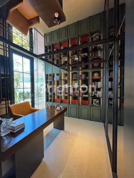 image RUMAH TRESOR BSD, TANGERANG (4)