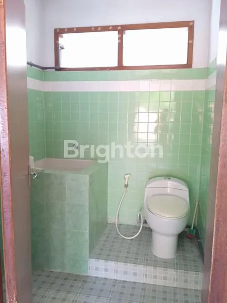 image RUMAH 1,5 LANTAI SIAP HUNI DI DHARMAHUSADA UTARA  SURABAYA (8)