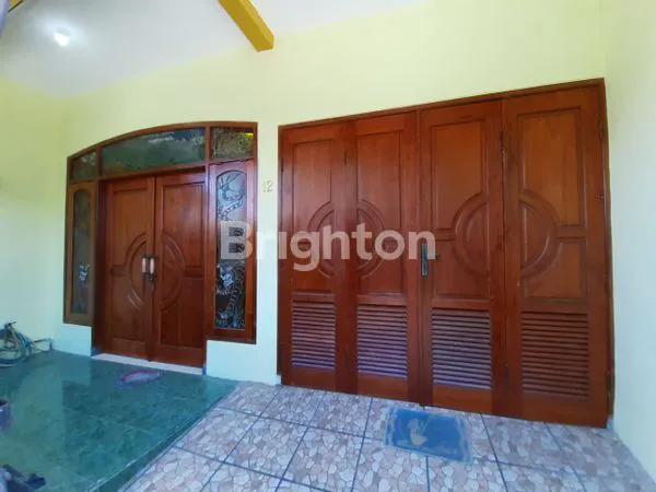 DIJUAL CEPAT RUMAH 2,5 LANTAI DI SURABAYA PUSAT