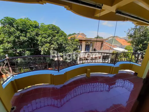 image DIJUAL CEPAT RUMAH 2,5 LANTAI DI SURABAYA PUSAT (5)