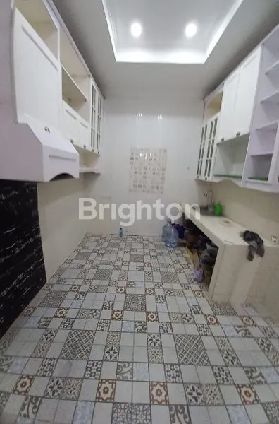 image RUMAH WISATA SEMANGGI SURABAYA (4)