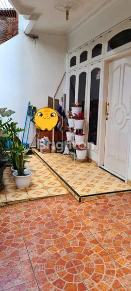 image RUMAH DI KAWASAN JALAN KEBON KACANG JAKARTA PUSAT  (3)