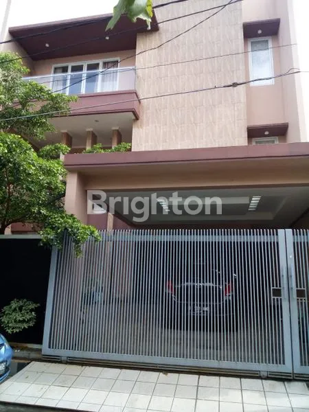 image RUMAH SIAP HUNI DI ARIES JAKARTA BARAT (1)