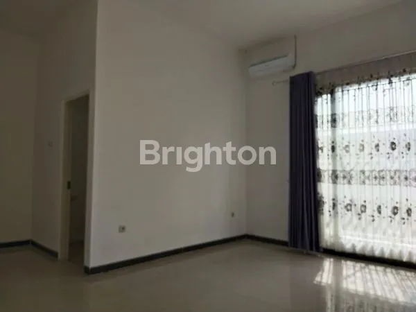 image RUMAH HADAP SELATAN SIAP HUNI SETIAP KAMAR ADA AC WONOREJO RUNGKUT (7)