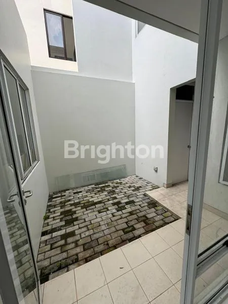 image RUMAH 2 LANTAI CLUSTER LAVISA LAVON 1 SUVARNA SUTERA (7)