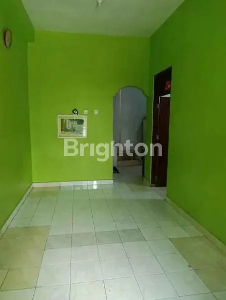 image RUMAH DI JUAL MURAH LOKASI SAGULUNG BATU AJI BATAM RUMAH 2LT (3)