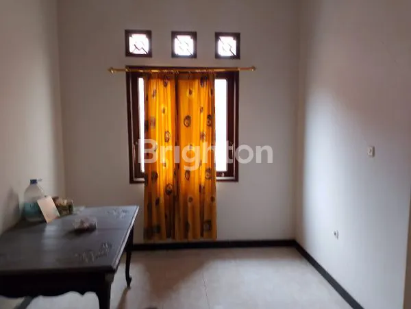 image RUMAH DIJUAL DENGAN TANAH LUAS JALAN ABDUL WAHAB SAHRANIE SAMARINDA (5)