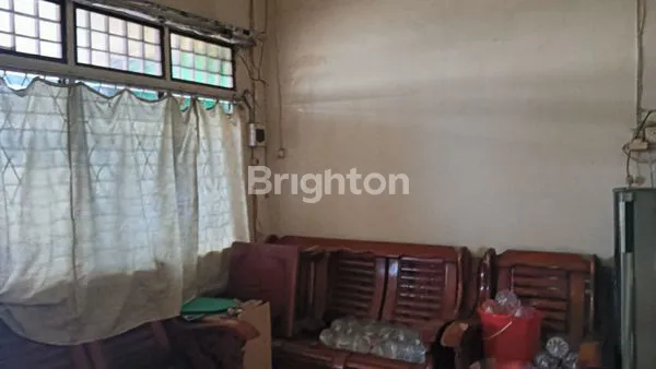 image RUMAH DI JALAN GAJAHMADA (2)