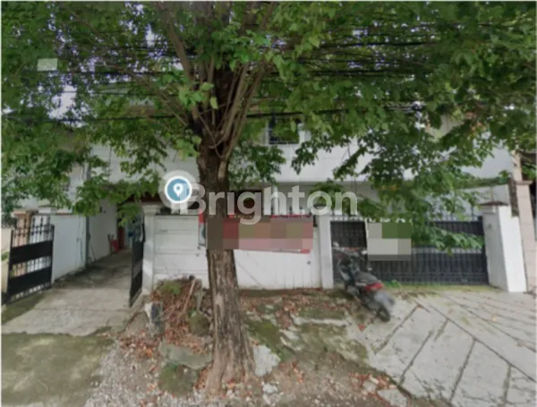 image RUMAH 3 LANTAI STRATEGIS COCOK UNTUK USAHA DUKUH KUPANG BARAT (1)